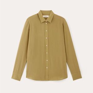 THE MUST-HAVE SHIRT IN WASHABLE SILK in Fennel